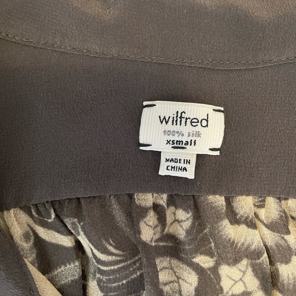 Wilfred, 100% silk blouse, XS - Picture 3 of 3